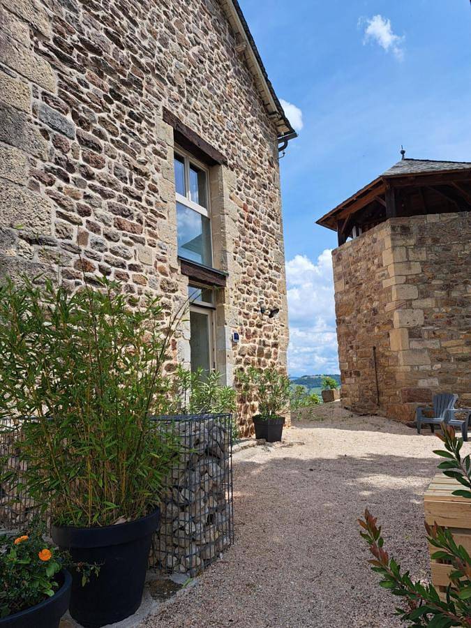 Location de vacances pour 2 personnes, avec sauna ainsi que vue et jardin, animaux acceptés dans Sévérac-d'Aveyron - 2