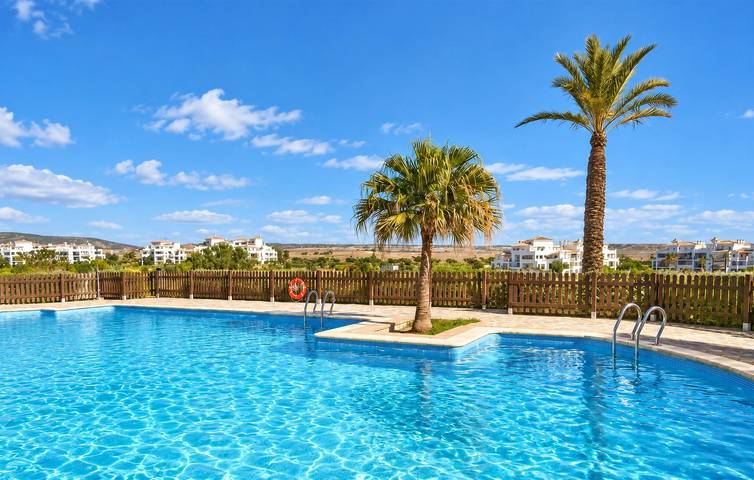 Apartamento vacacional entero, Paraíso junto a la playa: Aire acondicionado, piscina, terraza y aparcamiento in Murcia , Interior de Murcia