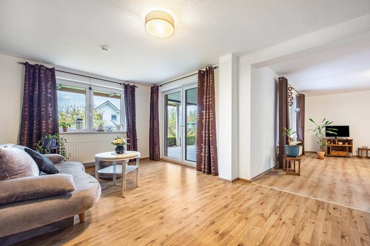 Hel lejlighed, Apartment 'Haus-Landzeit' with Private Terrace, Shared Garden and Wi-Fi in Hörden am Harz, Harzvorland