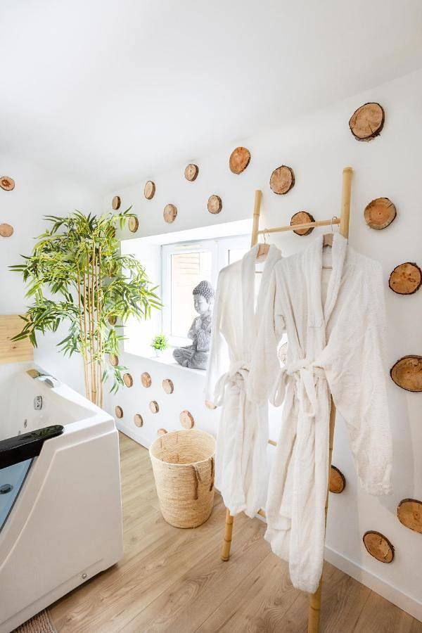 Gîte pour 2 personnes, avec jacuzzi et terrasse à Espaly-Saint-Marcel - 2