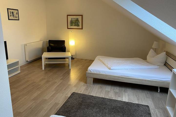 Apartamento entero, Holiday apartment in the Heidelberg area only 10 minutes to Heidelberg City in Sandhausen, Llanura del Rin