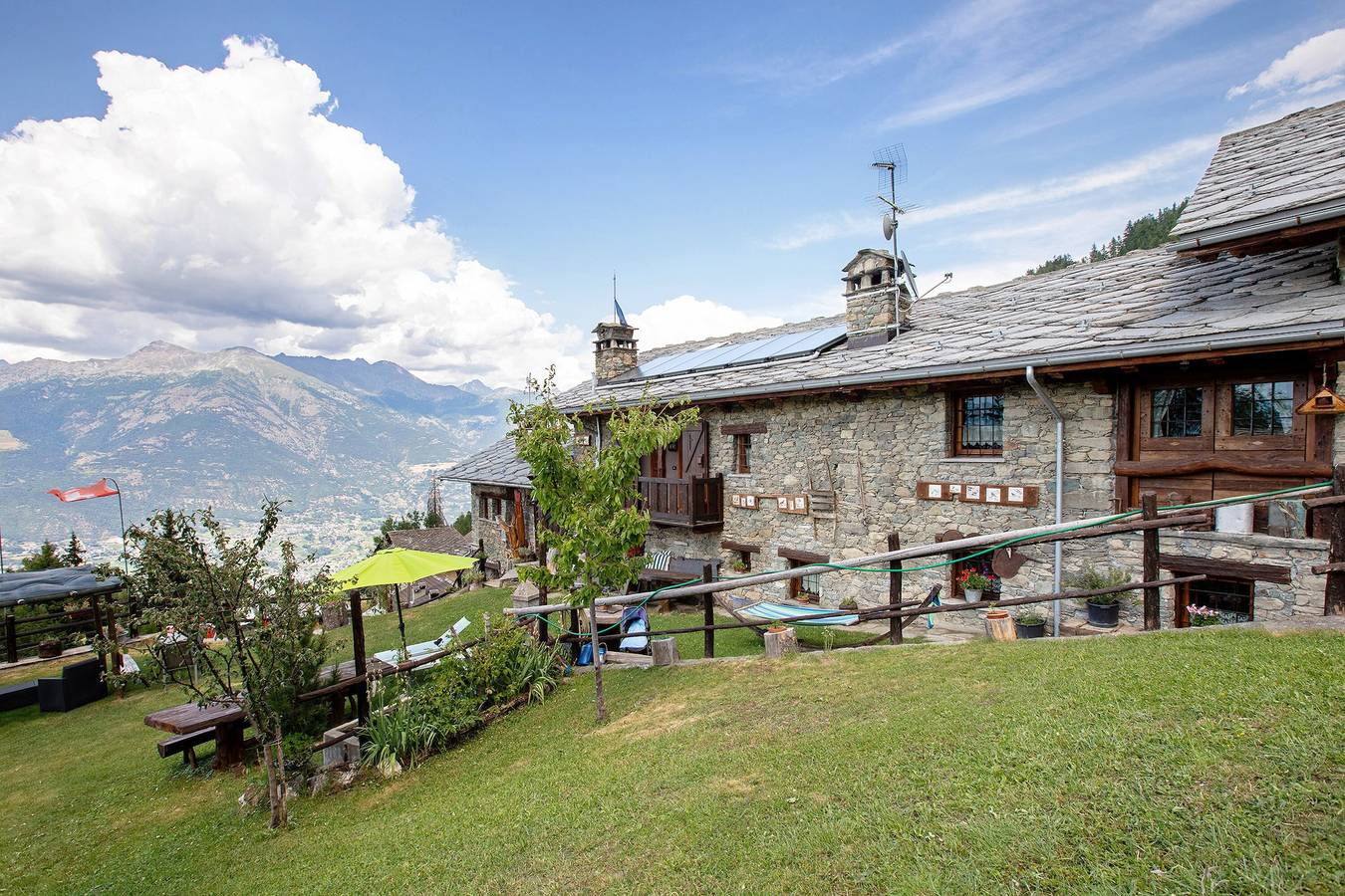Kamer 'Capriolo' – Intieme rust en bergzicht in Comune di Charvensod, Italiaanse Alpen