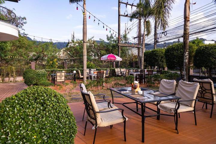 Maison d’hôte pour 2 personnes, avec jardin ainsi que terrasse et piscine, animaux acceptés à Kamala Beach - 4