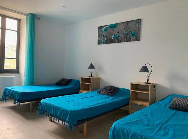 Location de vacances pour 22 personnes, avec terrasse ainsi que piscine et jacuzzi à Bourdeaux - 3