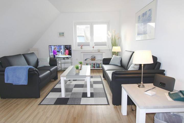 Ganze Wohnung, Sehr geräumige Drei-Zimmer-Wohnung in strandnaher Top-Lage! in Nordfriesische Inseln (Schleswig-Holstein) (Schleswig-Holstein), Wenningstedt