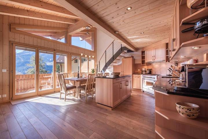 Ferienwohnung für 8 Personen, mit Balkon und Sauna sowie Ausblick
