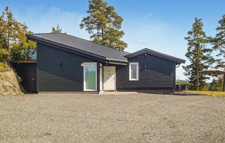 Ferienhaus für 6 Personen mit Garten in Trøgstad