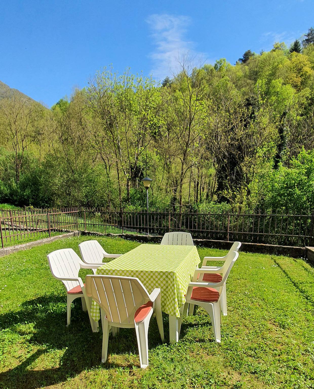 Ganze Wohnung, Valley Hideaway with private garden near Como lake in Taceno, La Valsàssina