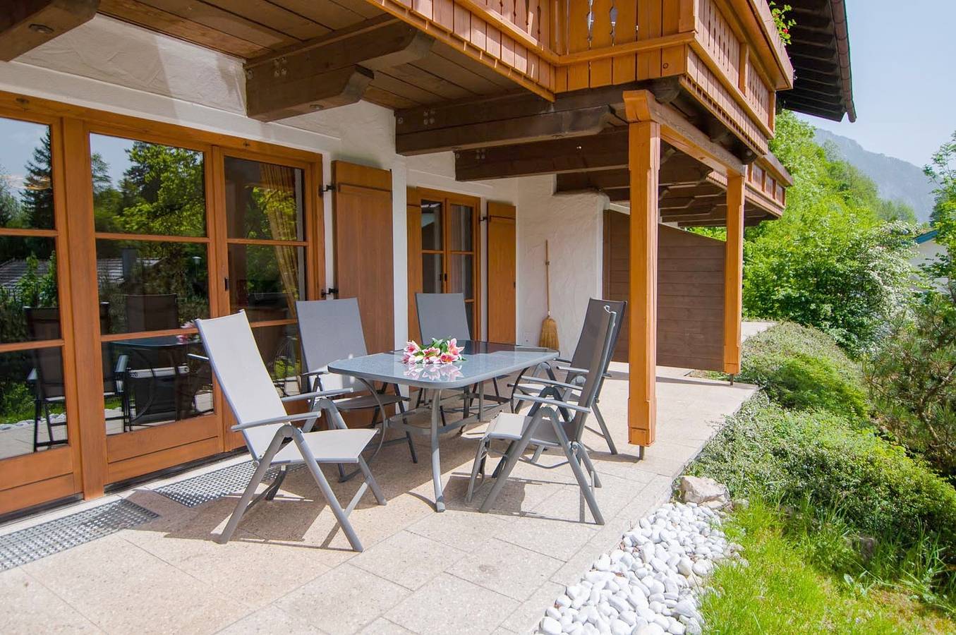 Ganze Ferienwohnung, Am Sonnenhang inkl. Chiemgaukarte - Ferienwohnung 4/1234, 70qm, Balk., Küche, 2 Schlaf- und 1 Wohnzi., max 4 P. Wlan in Ruhpolding, Bayerische Alpen