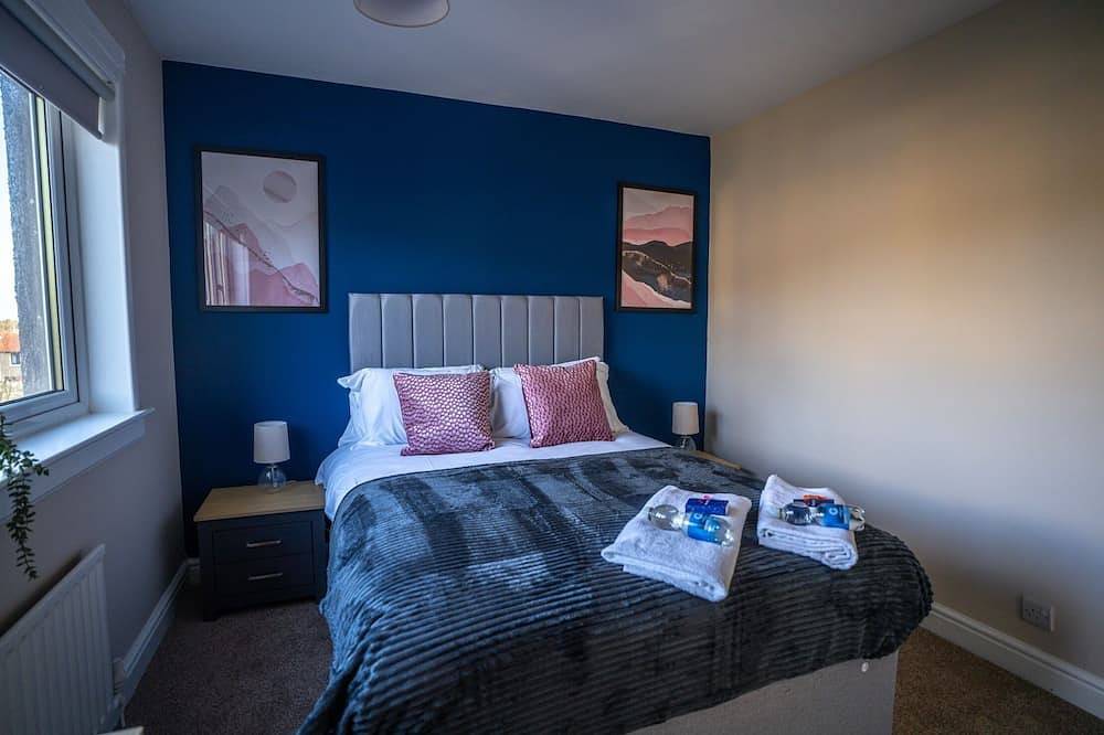 5Br House By Caledonia Luxe Stays Livingston in Livingston, West Lothian