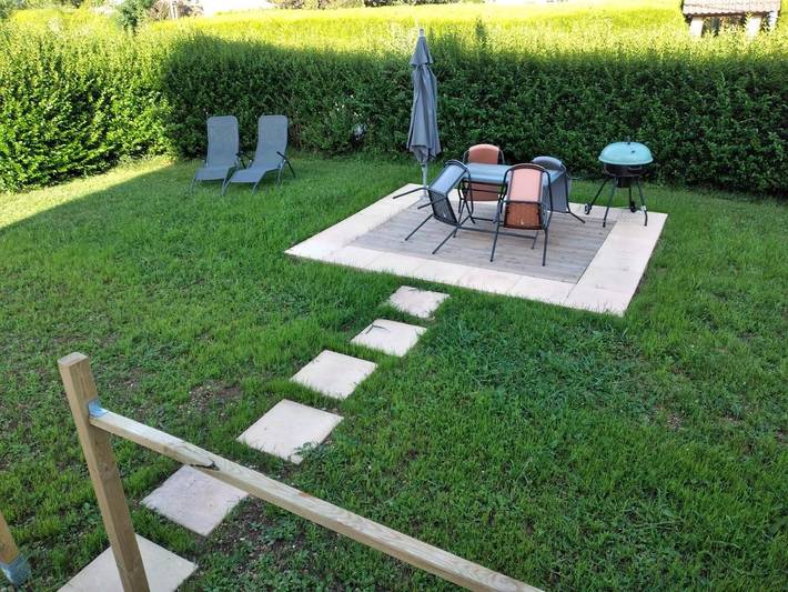 Gîte pour 2 personnes, avec terrasse et jardin à Pont-de-Poitte - 2