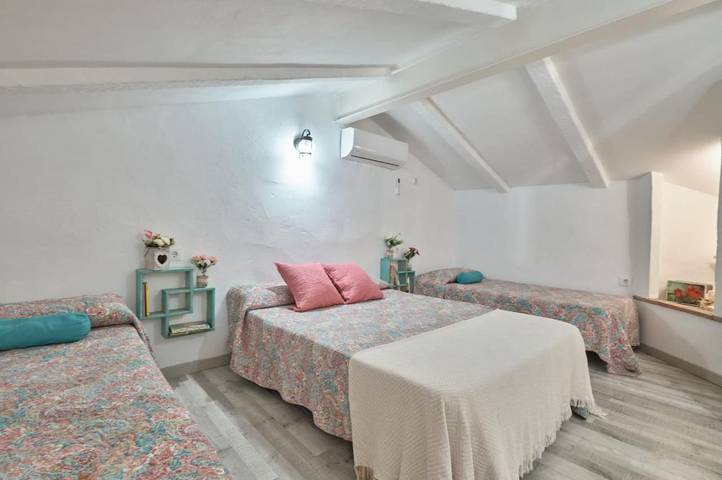 Casa rural para 18 personas, con piscina además de jardín y vistas en Prado del Rey - 2