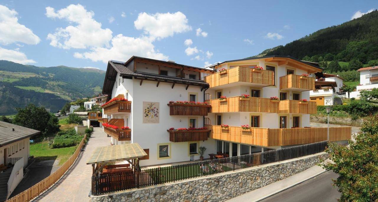 Geheel appartement, Apartment with Mountain View in Mals, Zuid-Tirol