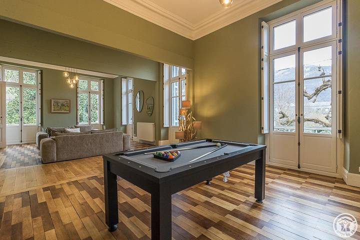 Location de vacances pour 2 personnes, avec sauna et jardin ainsi que terrasse et jacuzzi dans Luchon-Superbagnères - 4