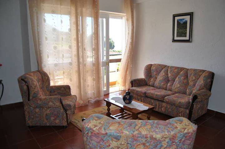 Gîte pour 5 personnes, avec balcon à Angra do Heroísmo