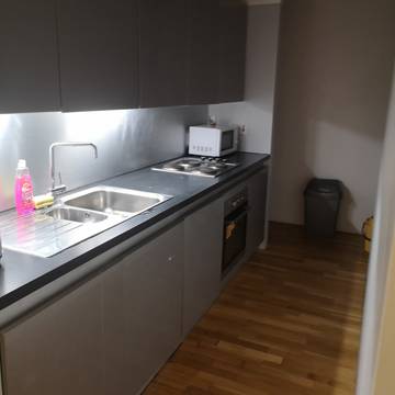 Holiday Apartment for 3 People in Bradford, West Yorkshire, Photo 2