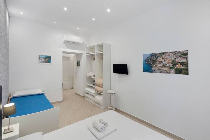 Gîte pour 3 personnes, avec balcon à Castellammare di Stabia - 2