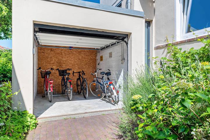 Ganze Wohnung, Ferienwohnung '1 Zimmer-' mit Dachterrasse und Wlan in Döse, Cuxhaven