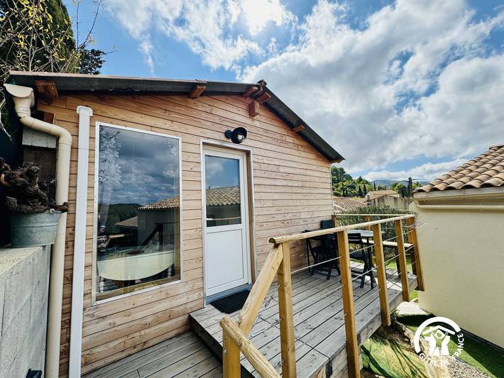 Gîte pour 4 personnes, avec terrasse à Fraissé-des-Corbières