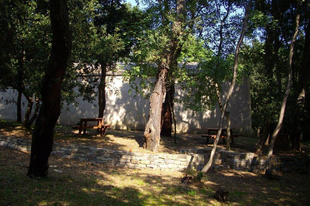 Ganze Wohnung, Sole e Ventu 50qm in San-Giovanni-di-Moriani, Corte und Umgebung
