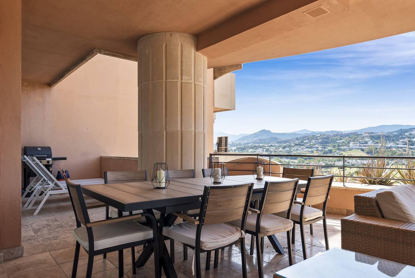 Entire apartment, Casa Magna in Nueva Andalucia Golf Valley, Marbella