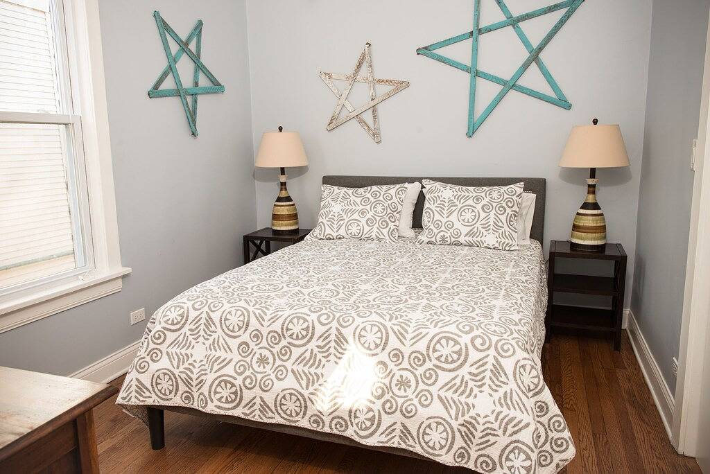 Ganze Wohnung, Luxury Loyola 3 Schlafzimmer, 2 Badezimmer, Strandnähe und El in Chicago, Cook County