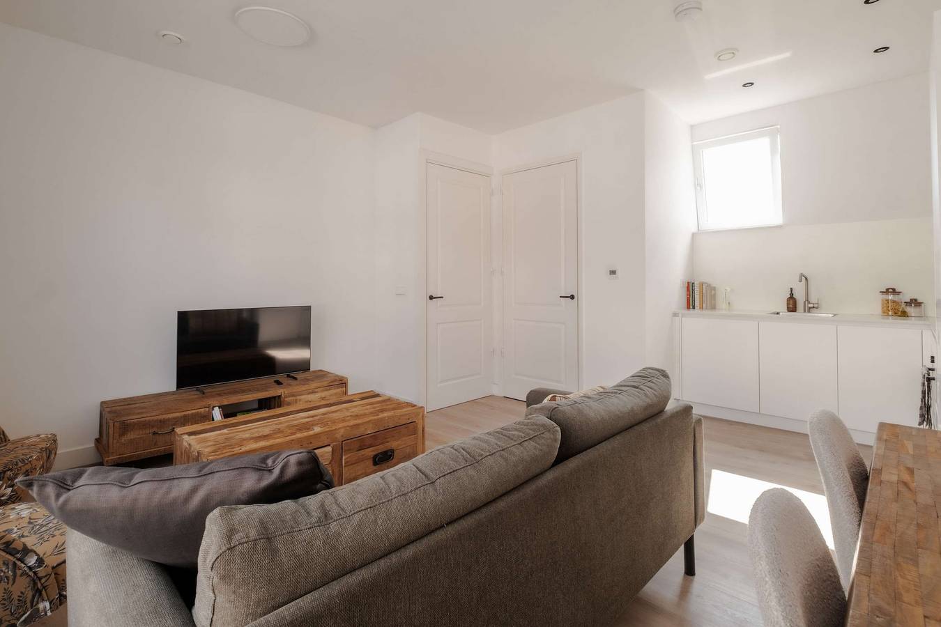 Ganze Wohnung, In het hart van Schiedam  Rotterdam om de hoek in Schiedam, Südholland