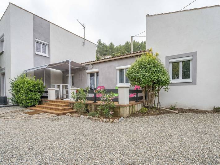 Location de vacances pour 6 personnes, avec terrasse et jardin, adapté aux familles à Cessenon-sur-Orb - 2