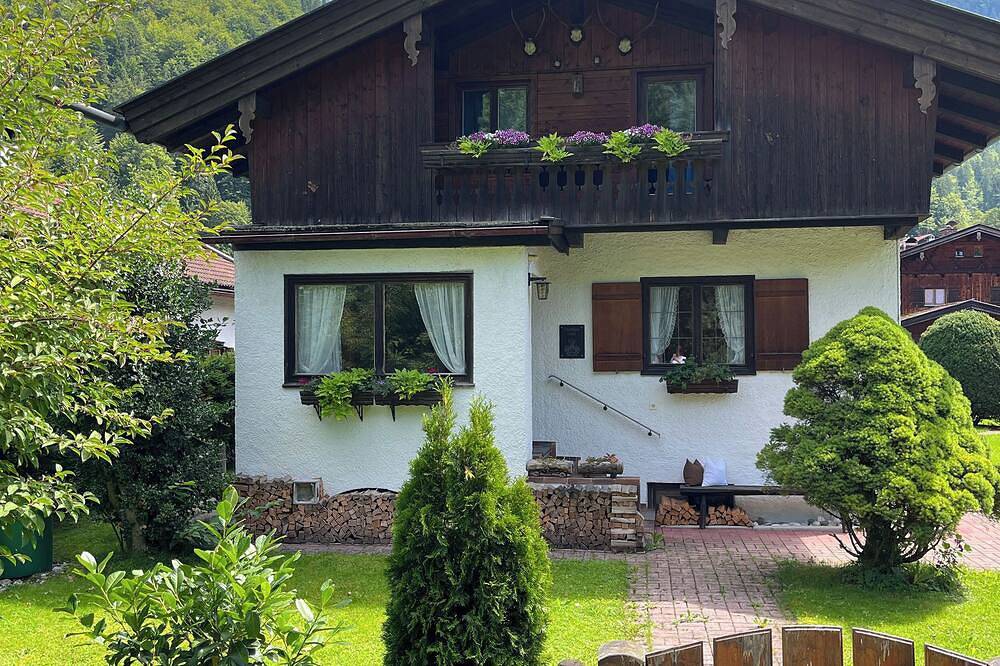 Vacation home Anni - a retreat to relax and enjoy nature at Lake Tegernsee in Kreuth, Spitzingsee
