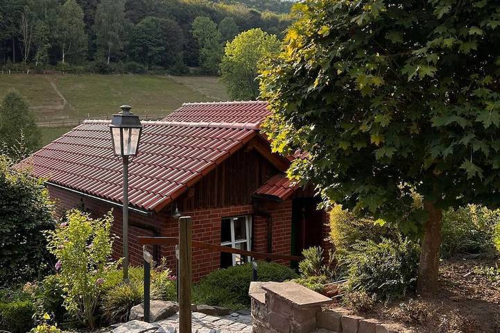 Ferienhaus für 2 Personen, mit Balkon und Garten