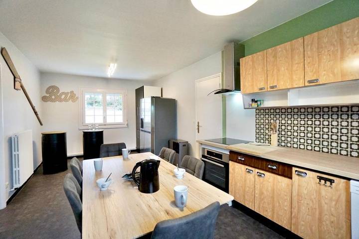 Gîte pour 11 personnes, avec jardin dans Plage du Courégant - 4