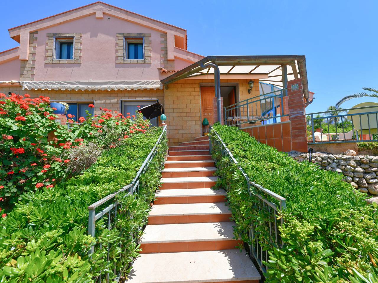 Vella in Siracusa, Siracusa e dintorni