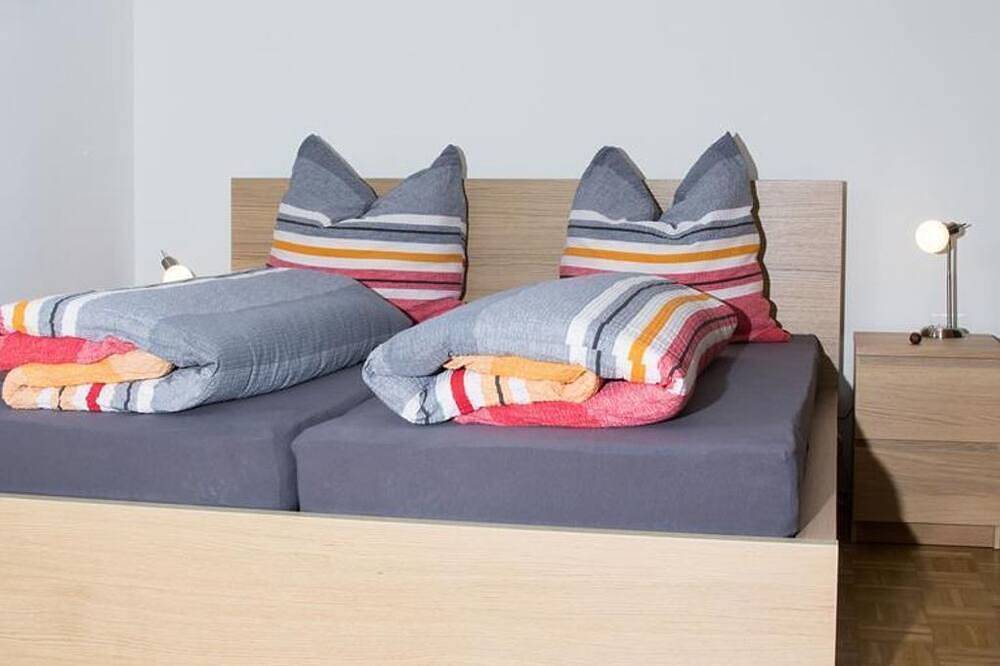 Ganze Wohnung, Ferienwohnung \"Am Altstadtring\" - Ferienwohnung für 2 Personen in Rockenhausen, Pfälzer Bergland