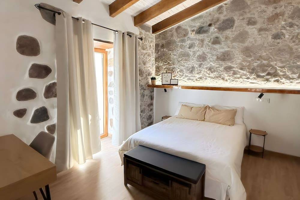 Casa Rural La Pelusa with Mountain Views, Wi-Fi, and Air Conditioning in Tejeda, West Gran Canaria