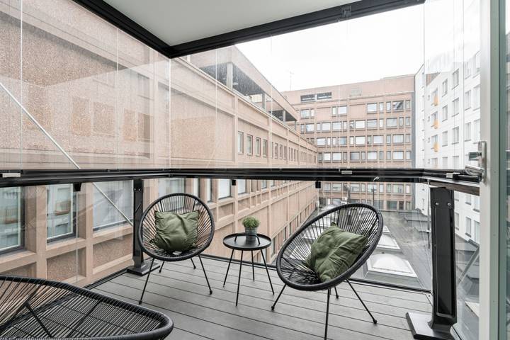 Ganze Wohnung, 1Br & Balcony next to Railway Station in Downtown in Pirkanmaa