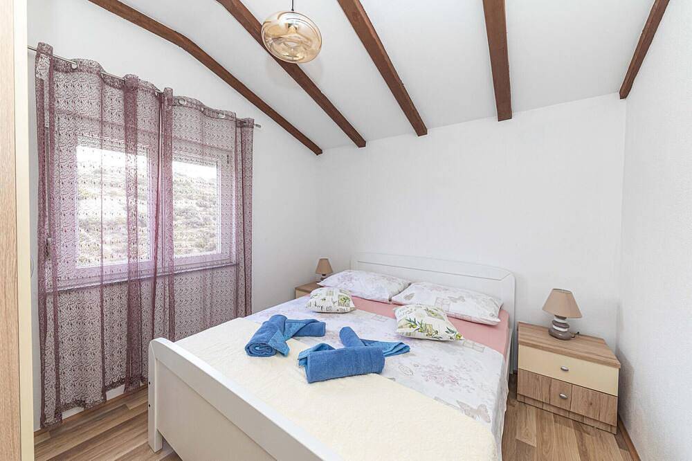 Geheel appartement, Gezellig appartement in Sevid met Wifi in Sevid, Split-Dalmatië