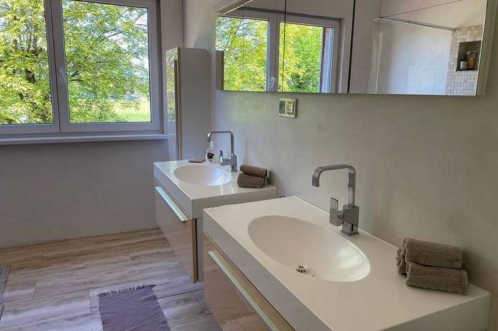 Garten Villa für 15 Personen mit Sauna, Schwimmteich & Seminarraum in Dornbirn, Bodensee-Vorarlberg