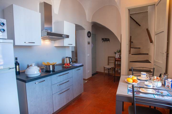 Ferienwohnung für 4 Personen, mit Meerblick und Terrasse in San Remo - 3