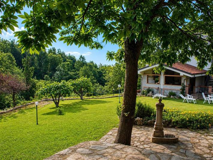 Maison d’hôte pour 2 personnes, avec terrasse ainsi que vue et jardin à Giaveno