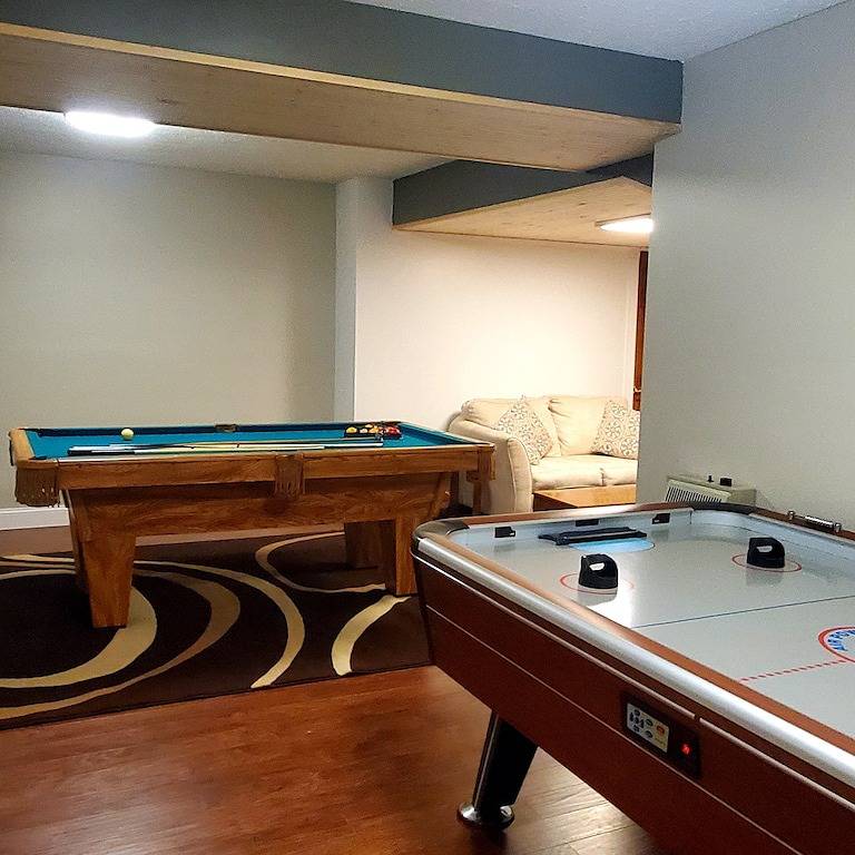 5 Br, beheizter Innenpool, Whirlpool, Sauna in Monroe County (IN)