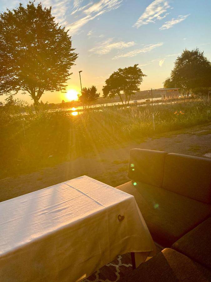 Ferienwohnung für 4 Personen, mit Balkon und Terrasse sowie Garten und Seeblick