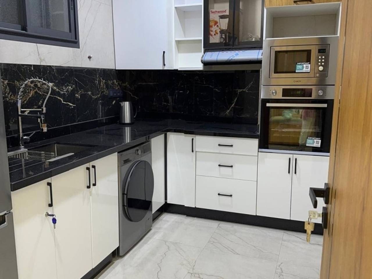 Entire apartment, 3-Bedroom House with Private Pool and Garden in Tangier in Tangier, Tangier-Tetouan region