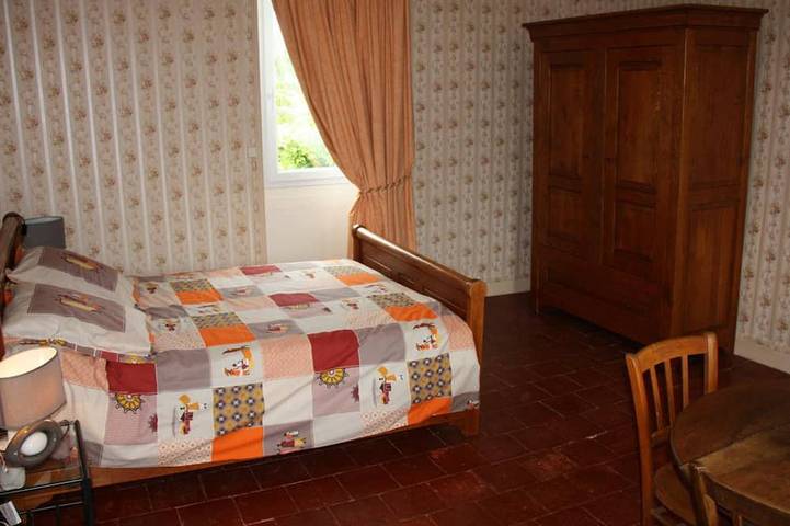 Gîte pour 5 personnes, avec jardin à Beaumont-en-Véron - 2