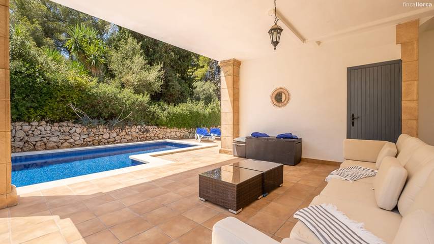 Villa "Blue Pearl" with Private Pool, Private Terraces & Wi-Fi in Bonaire, Alcúdia