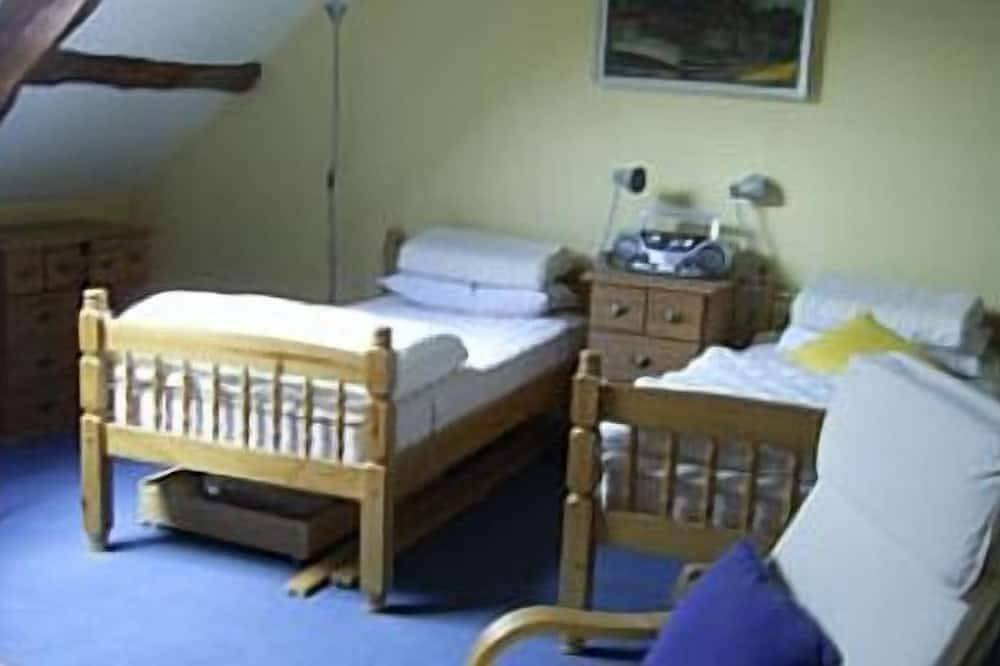 Modernised Stone Cottage in Beautiful Suisse Normande in Notre-Dame-de-Bonne-Nouvelle, Caen region