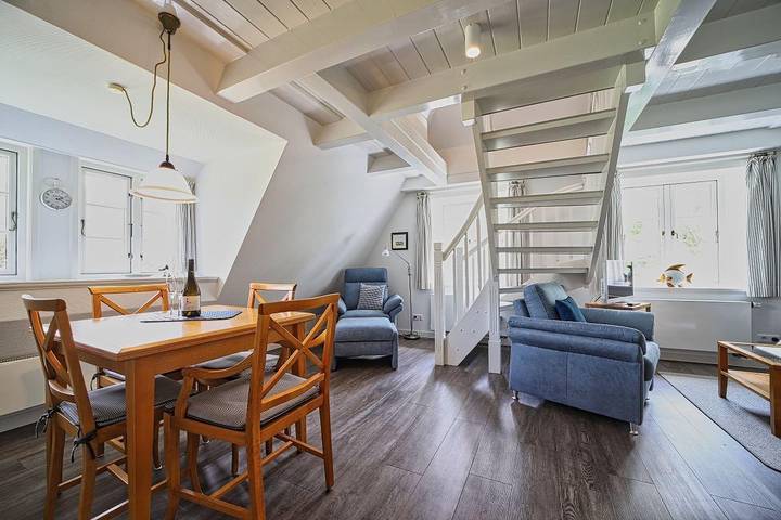 Ferienwohnung für 2 Personen, mit Terrasse und Garten in Süddorf