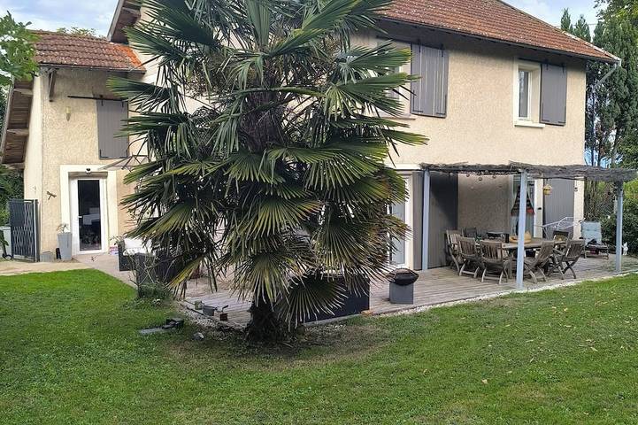 Location de vacances pour 4 personnes, avec Terrasse et Jardin à Veyrins-Thuellin