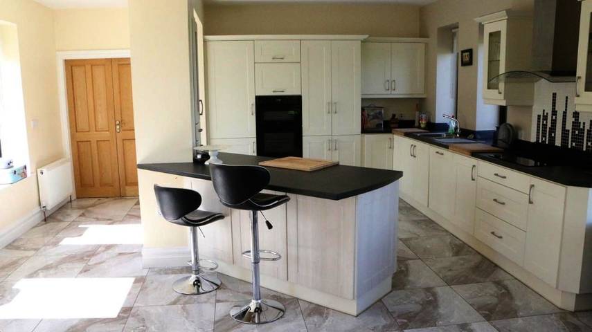 Location de vacances pour 8 personnes, avec vue sur le lac ainsi que vue et jardin, animaux acceptés dans Monaghan - 2