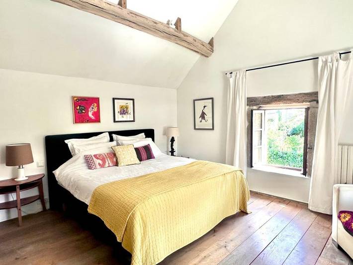 Chambre d’hôte pour 2 personnes, avec jardin ainsi que vue et piscine dans Yonne - 2