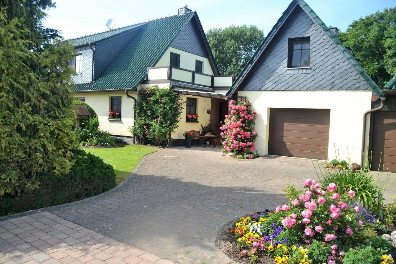Ganze Wohnung, Ferienwohnung 1 bei Familie Saupe in Schaprode, Rügen